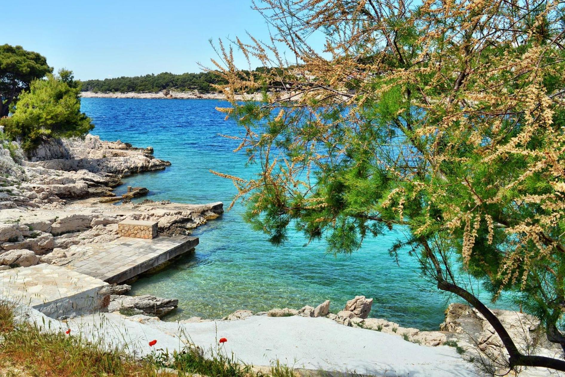 Apartments By The Sea Bilo, Primosten - 4191 Exterior foto